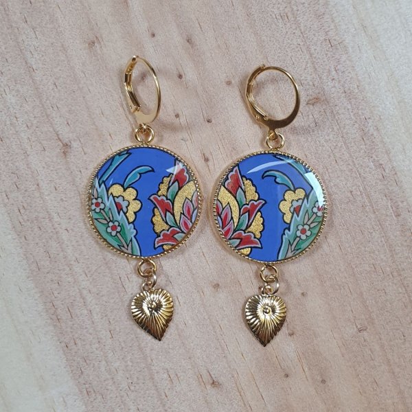 Pendientes colgantes flor oriental con fondo azul