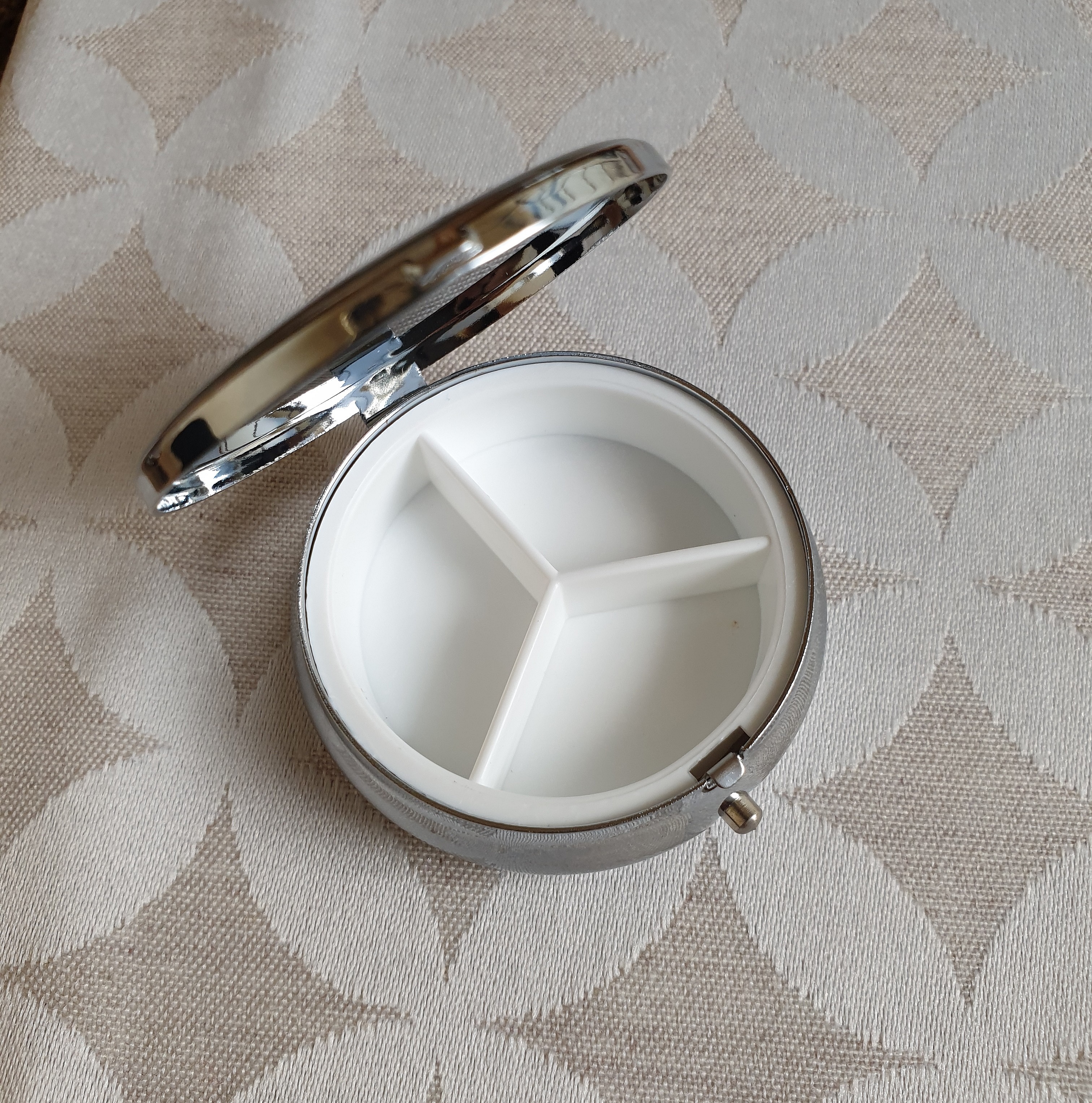 Bo&icirc;te pilulier petit enluminure Florence