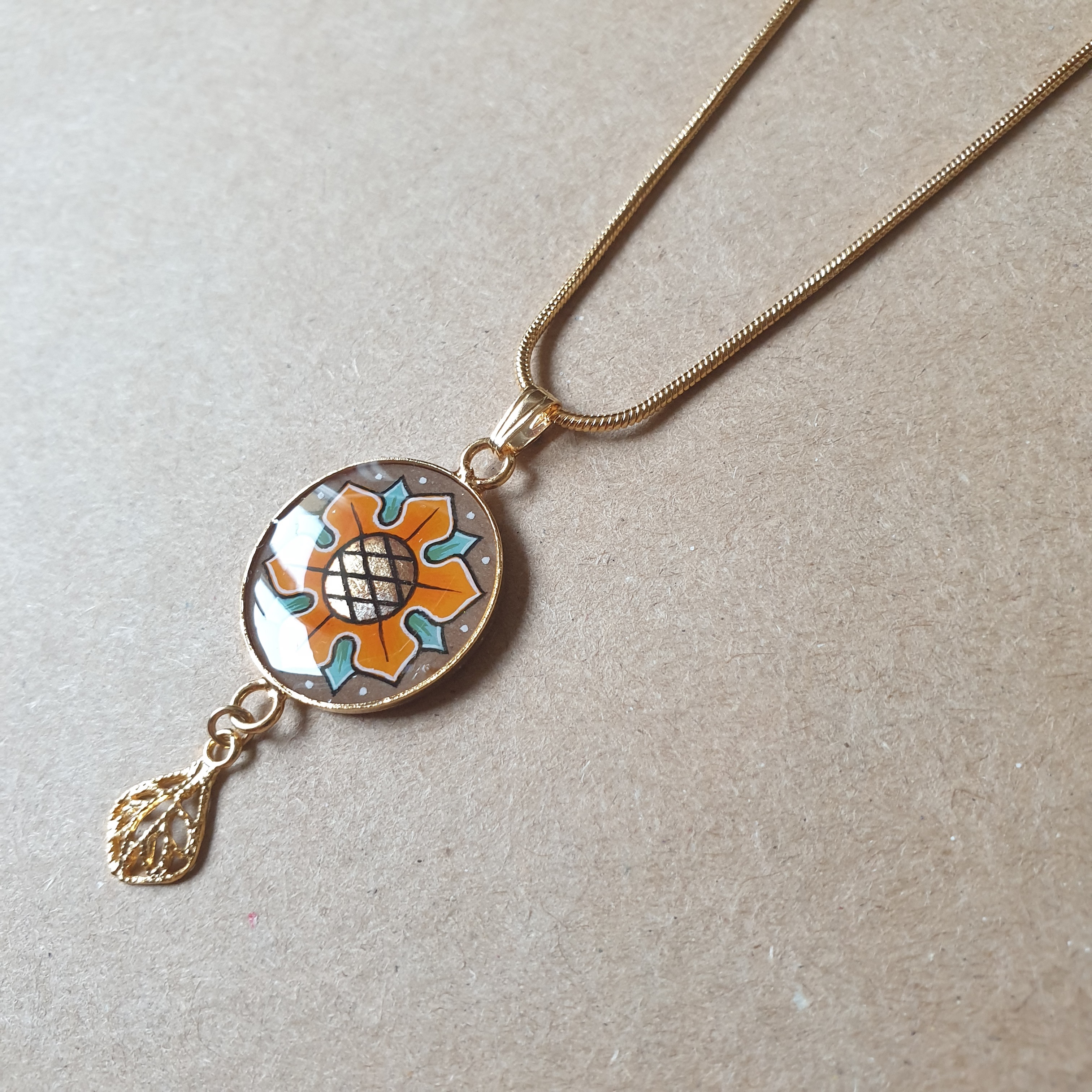 Collier pendentif aux couleurs de l'automne