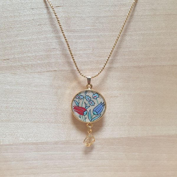 Collar colgante iluminado flores orientales alrededor del cuello o collar