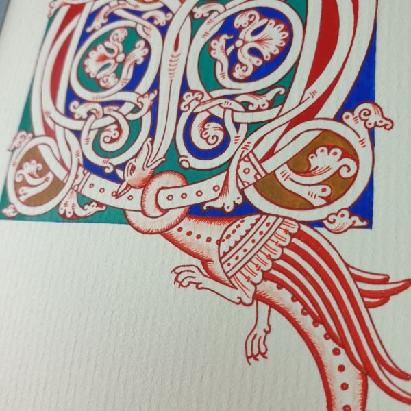 Letra Q iluminada en estilo rom&aacute;nico